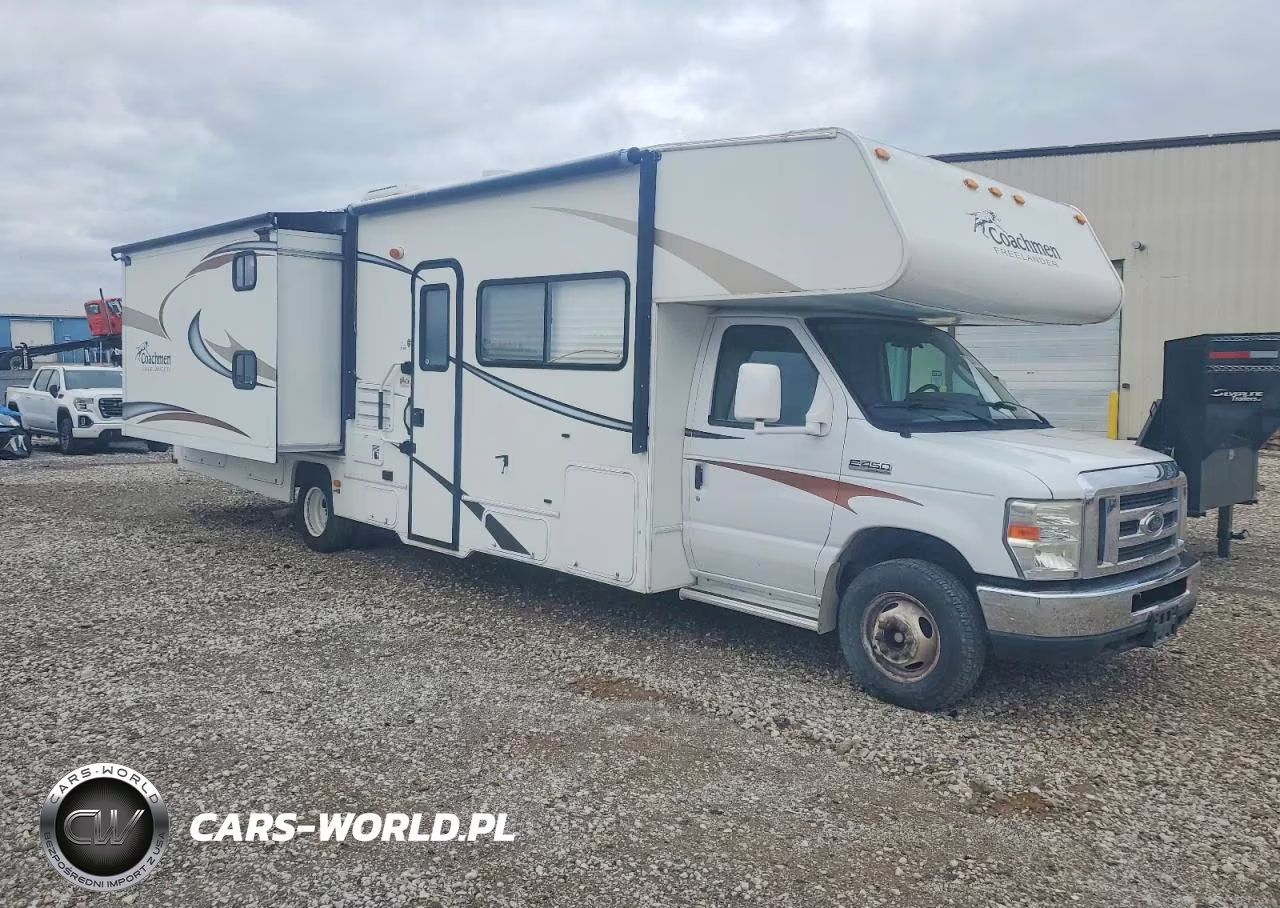 2013 Coachmen Freelander Se