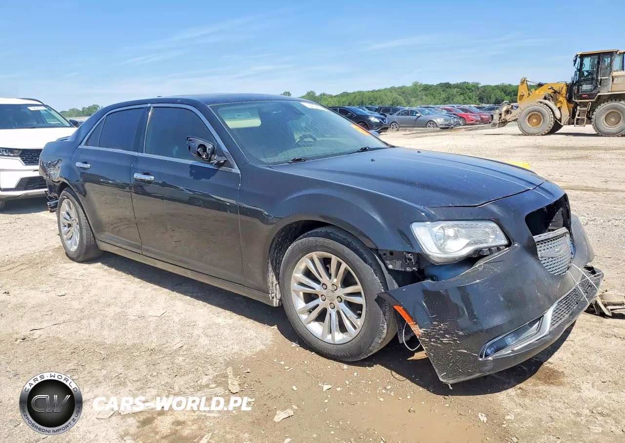2016 Chrysler 300C VIN:2C3CCAEG3GH167382 - 4