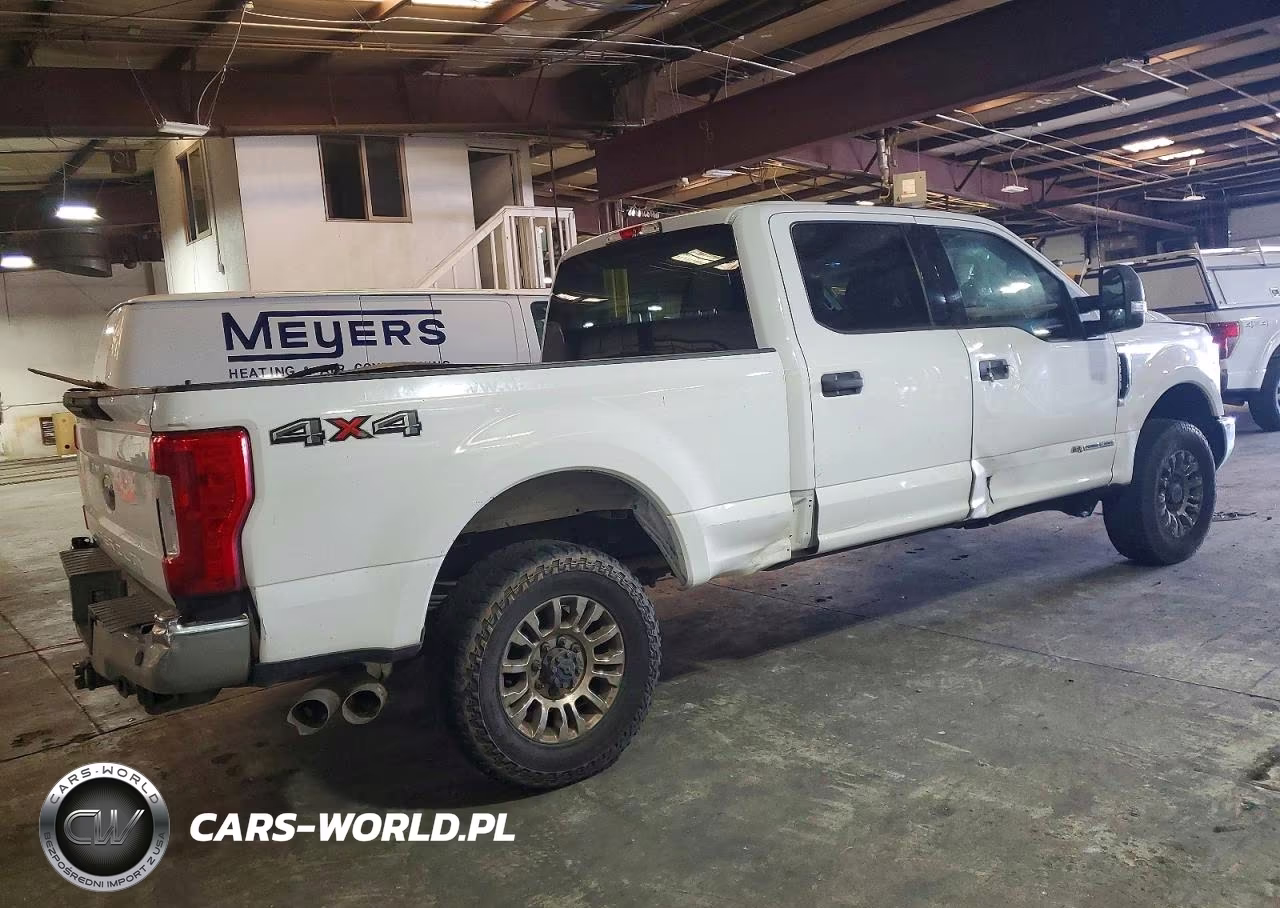 2018 Ford F250 Super Duty VIN:1FT7W2BT6JEC47480 - 3