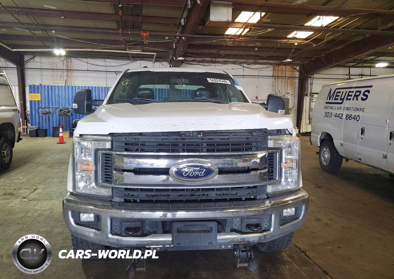 2018 Ford F250 Super Duty VIN:1FT7W2BT6JEC47480 - 5
