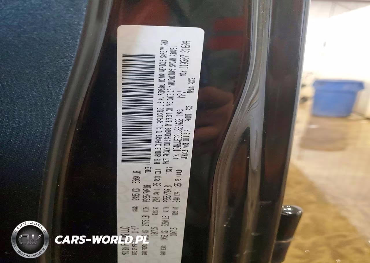2018 Jeep Wrangler Unlimited Sahara VIN:1C4HJWEG8JL821422 - 13