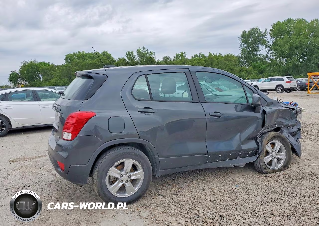 2019 Chevrolet Trax Ls VIN:3GNCJNSB2KL253999 - 3