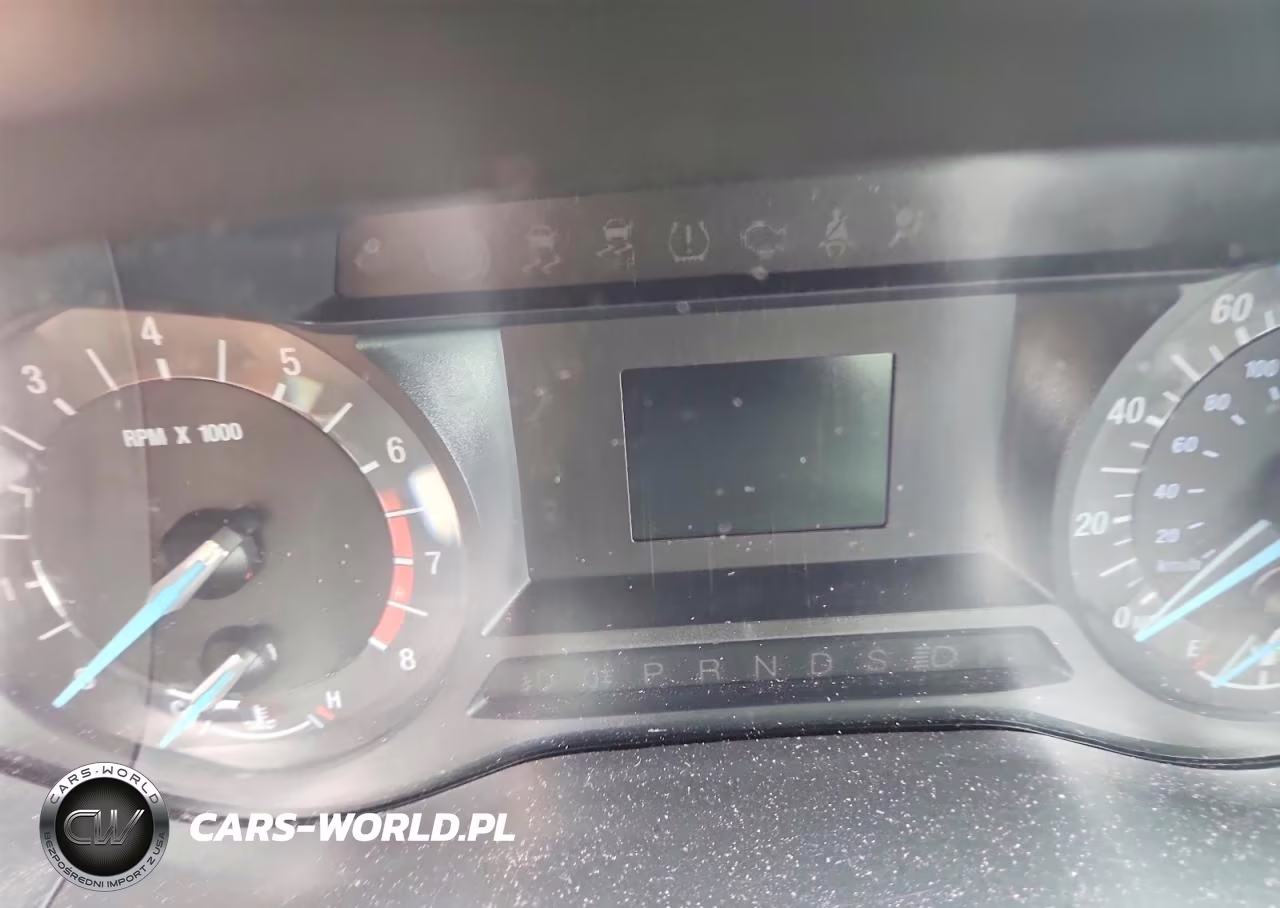 2014 Ford Fusion S VIN:1FA6P0G72E5404927 - 9