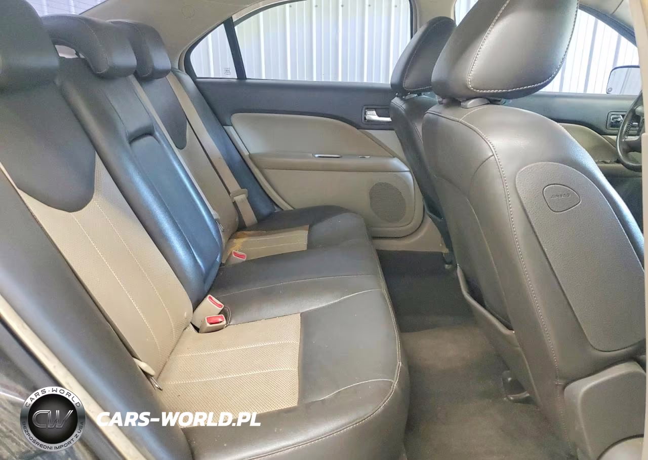 2010 Mercury Milan Premier VIN:3MEHM0JGXAR623967 - 10