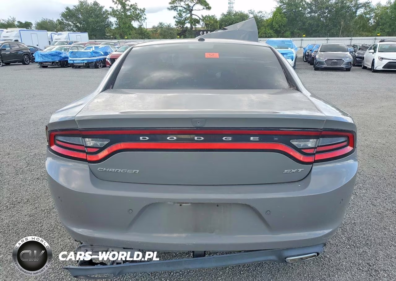 2018 Dodge Charger Sxt VIN:2C3CDXBG6JH173950 - 6
