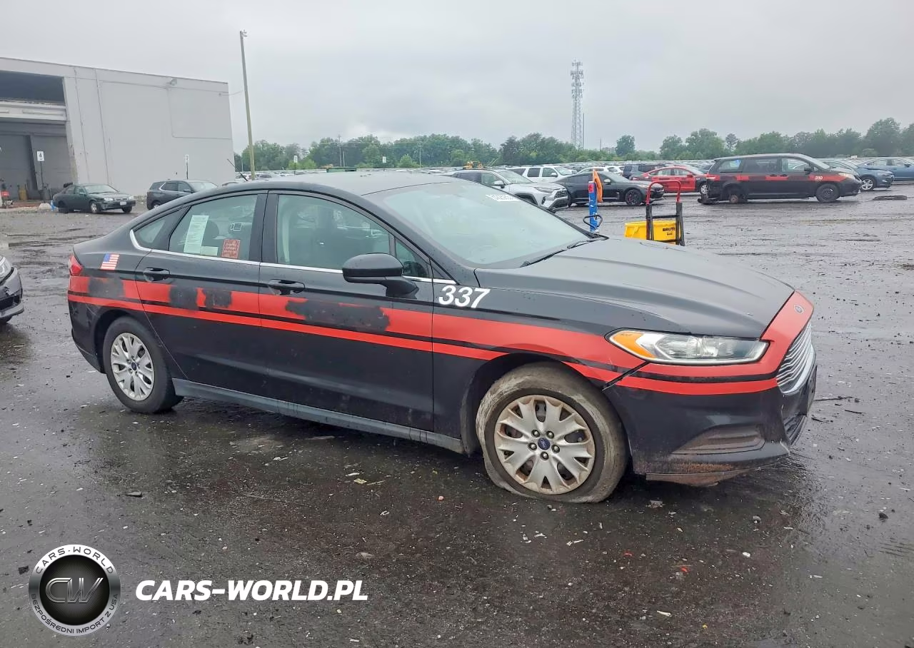 2014 Ford Fusion S VIN:1FA6P0G71E5378014 - 4