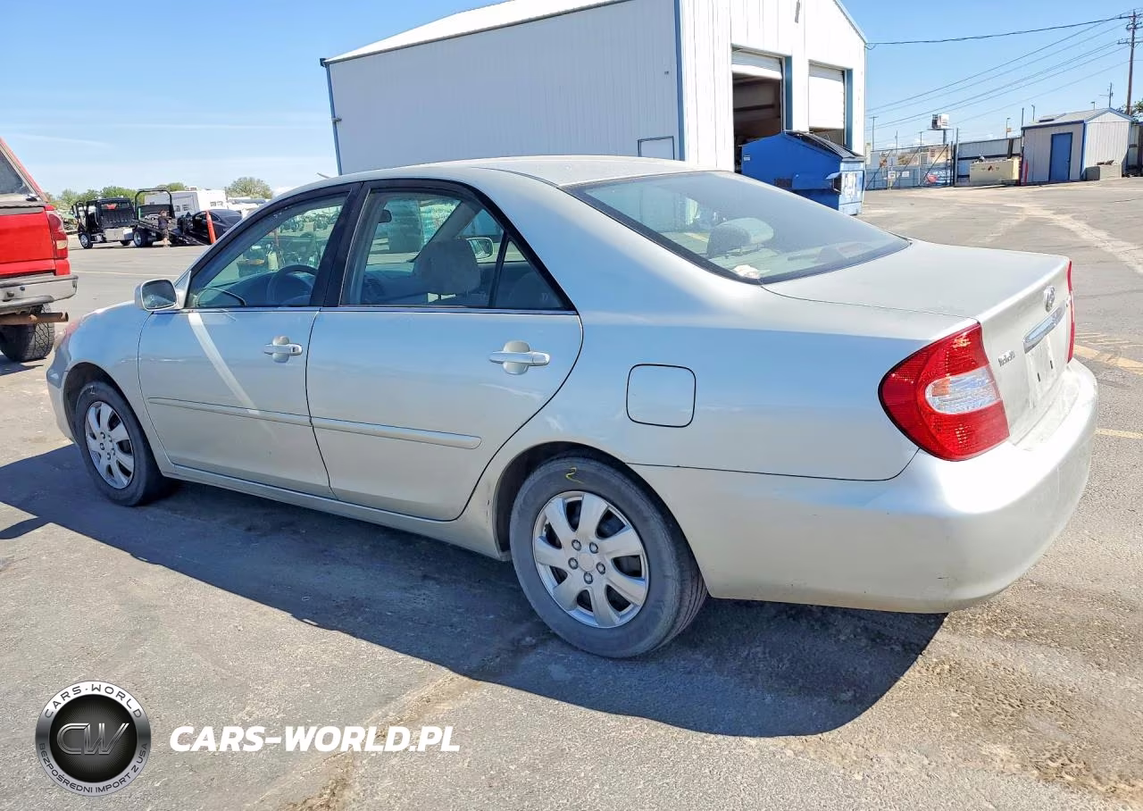 2002 Toyota Camry Le VIN:JTDBE32K520109003 - 2