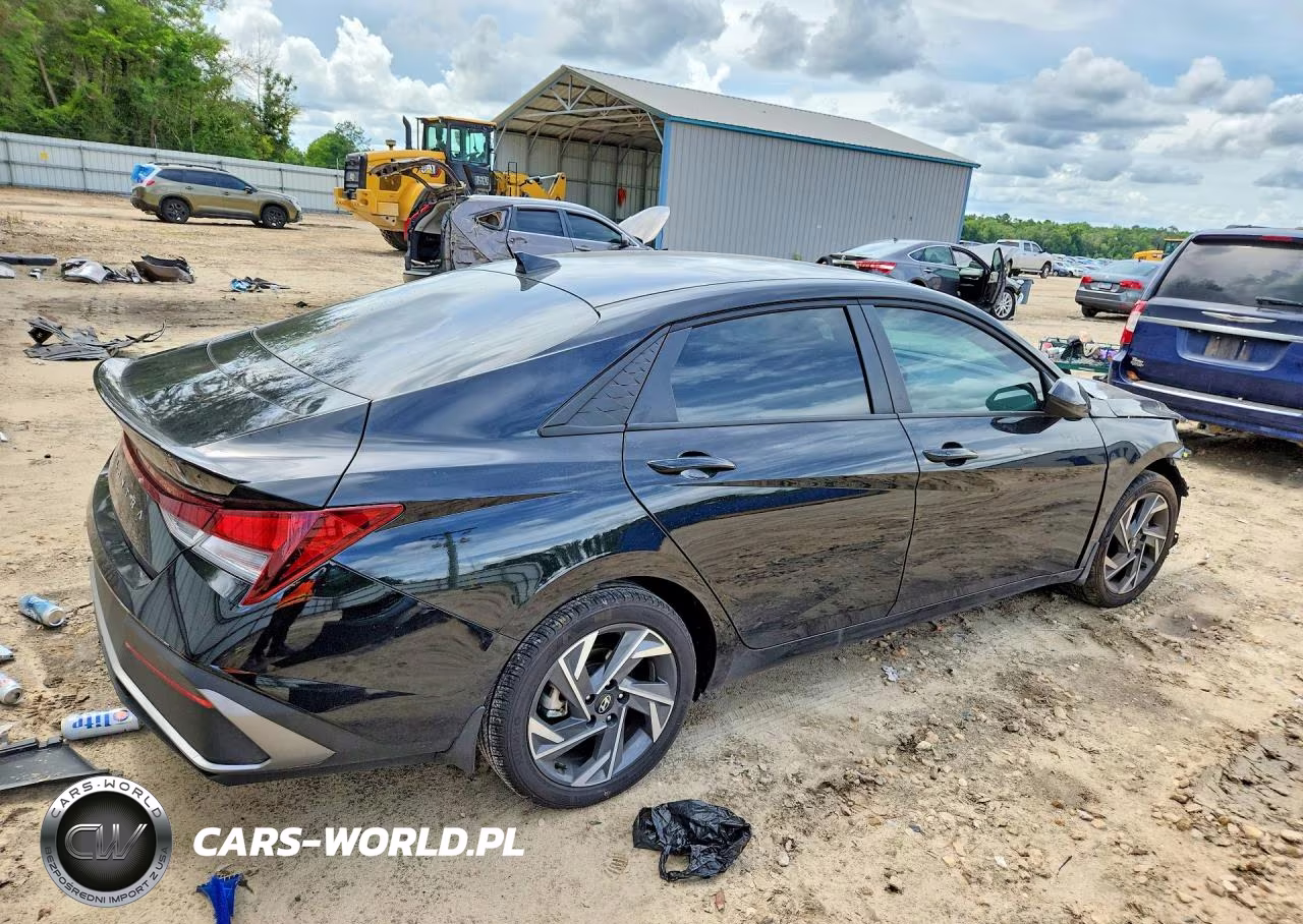 2025 Hyundai Elantra Sel Sport VIN:KMHLM4DG9SU045722 - 3