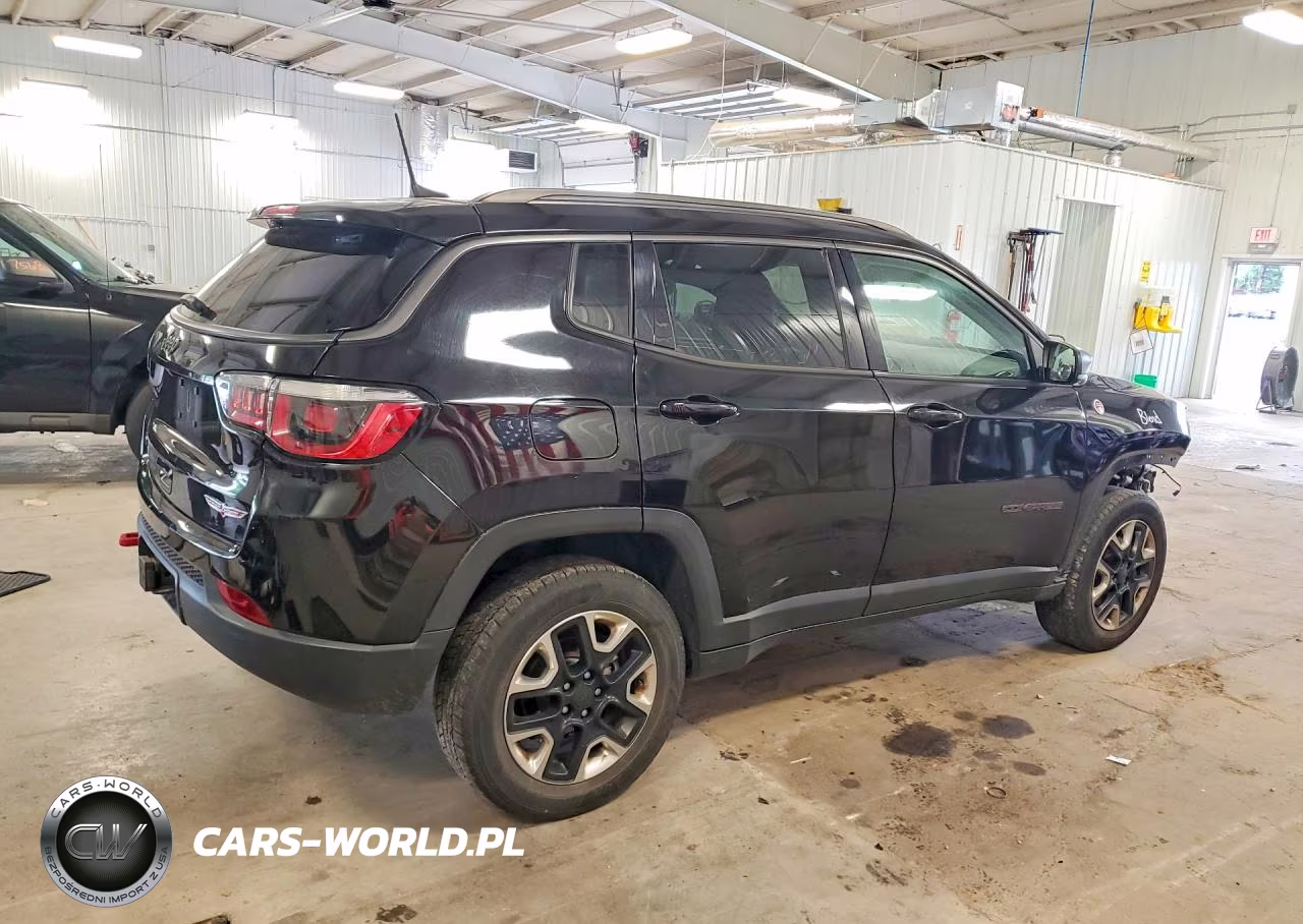 2018 Jeep Compass Trailhawk VIN:3C4NJDDB8JT280972 - 3