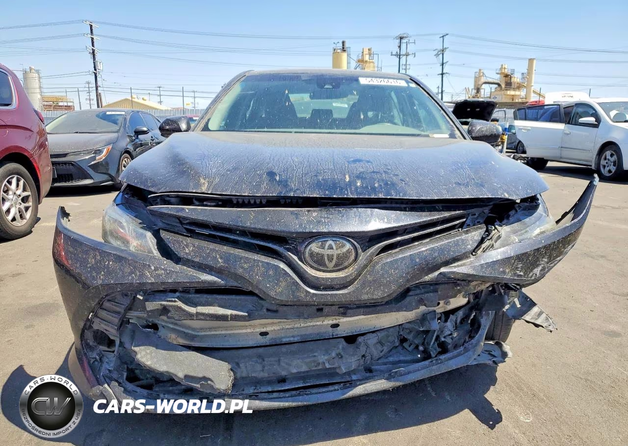 2020 Toyota Camry Le VIN:4T1C11AK6LU342044 - 5
