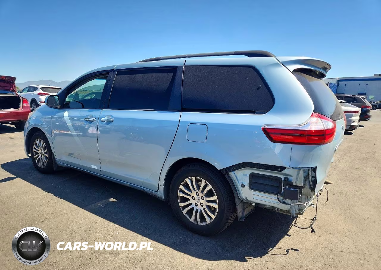 2017 Toyota Sienna Xle 8-Passenger VIN:5TDYZ3DC7HS807820 - 2