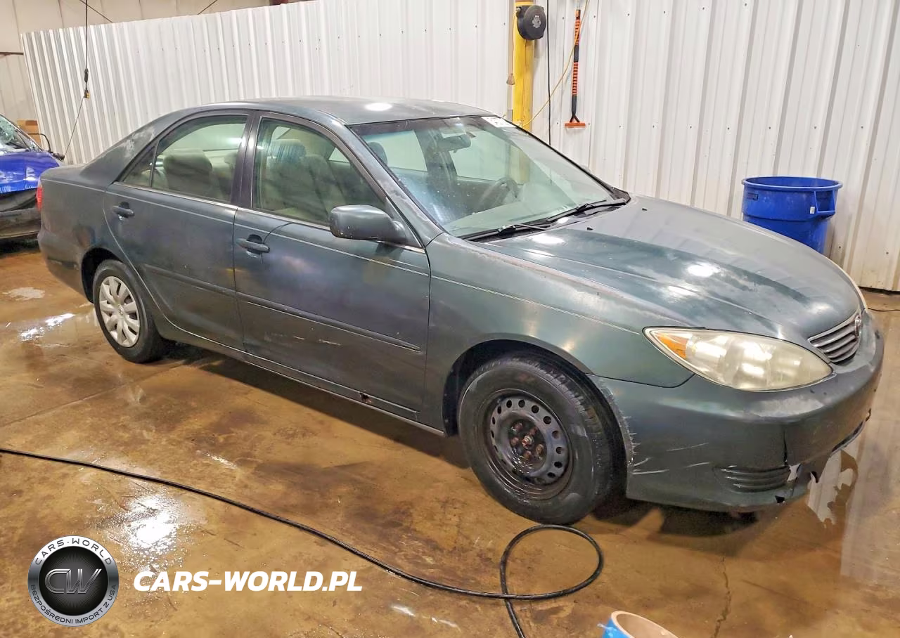 2005 Toyota Camry Le VIN:4T1BE32K95U023136 - 4
