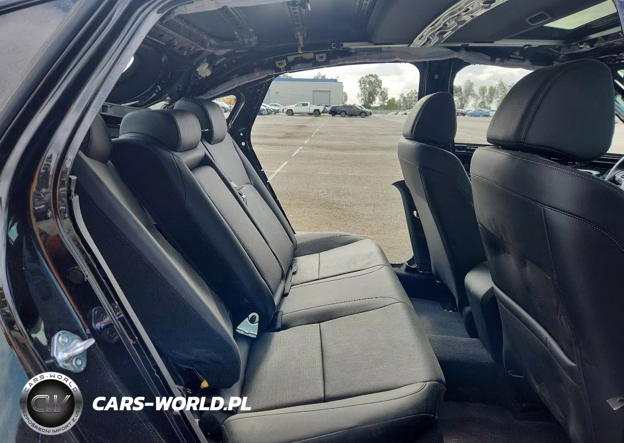 2025 Honda Civic Sport Touring VIN:JHMFL4H91SX006295 - 10