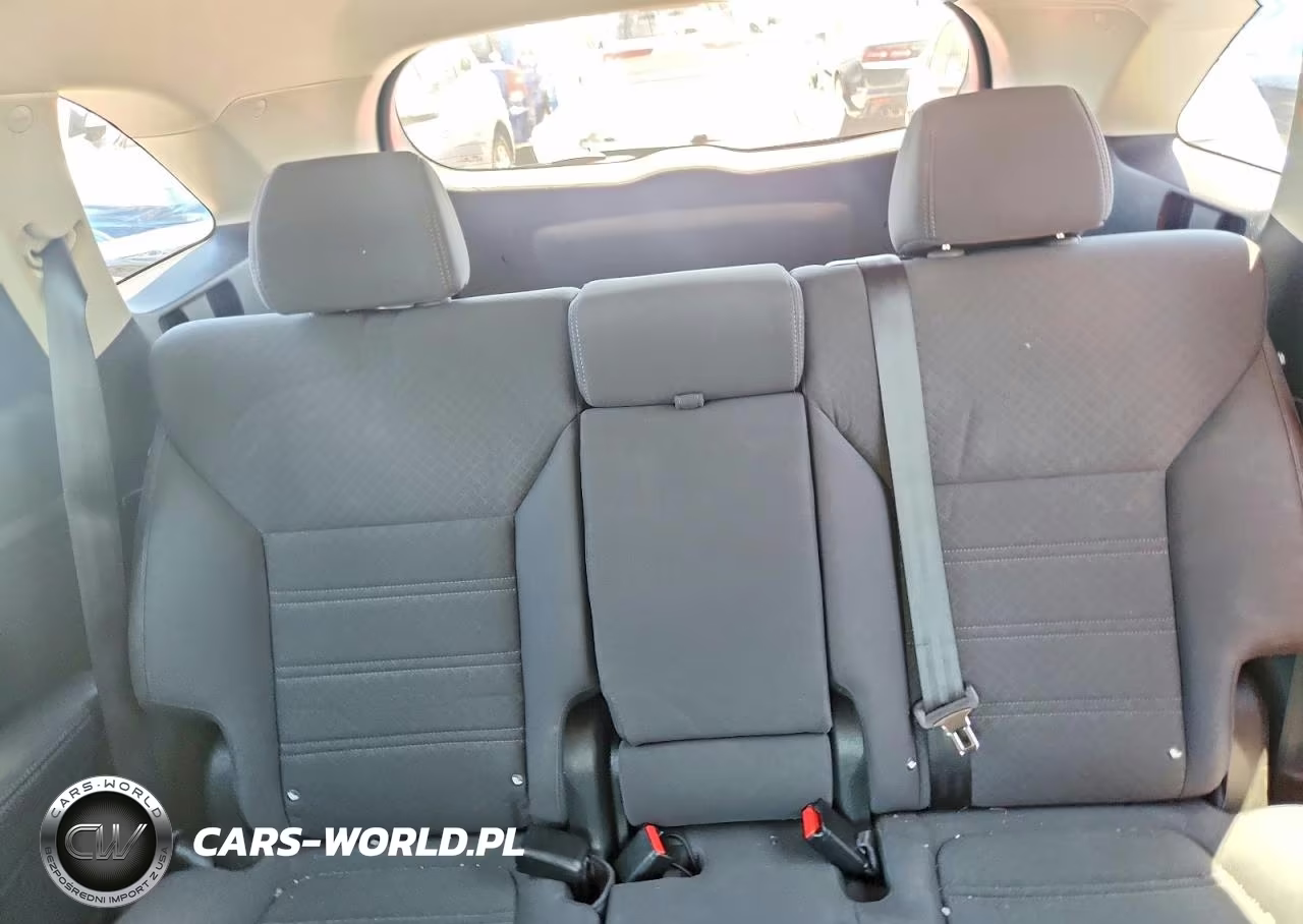 2016 Kia Sorento Lx VIN:5XYPG4A30GG012275 - 10