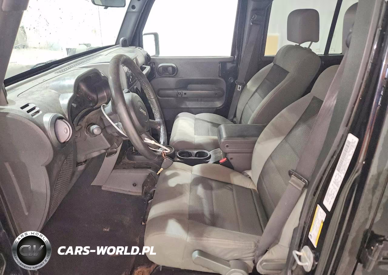 2009 Jeep Wrangler Unlimited X VIN:1J4GB39129L728737 - 7