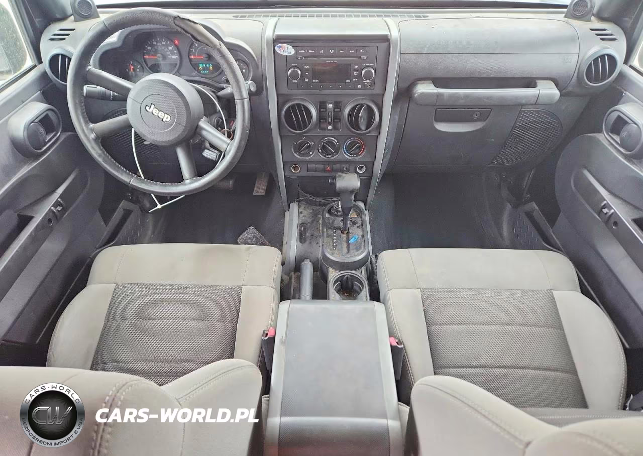 2009 Jeep Wrangler Unlimited X VIN:1J4GB39129L728737 - 8