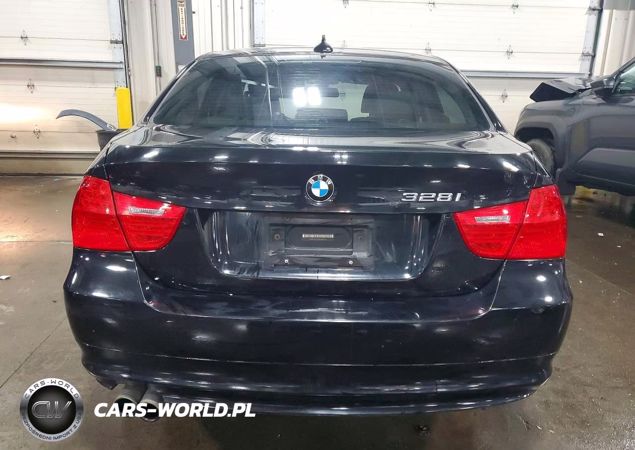 2011 BMW 328 Xi VIN:WBAPK7C5XBA817155 - 6
