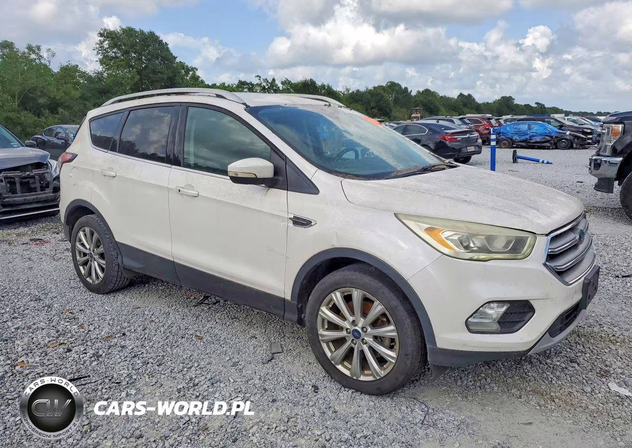 2017 Ford Escape Titanium VIN:1FMCU0J9XHUA26247 - 4