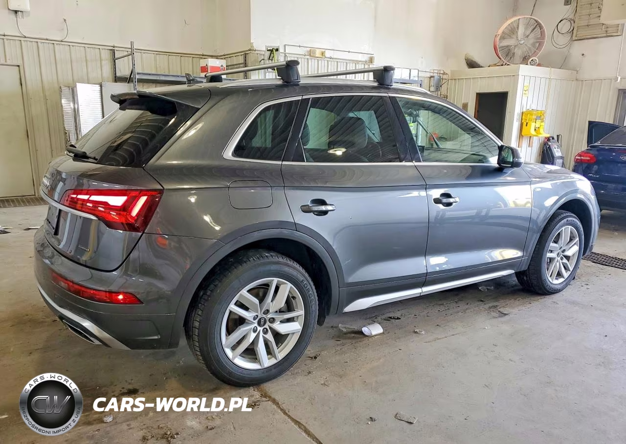2022 Audi Q5 Premium 45 VIN:WA1GAAFY7N2100911 - 3