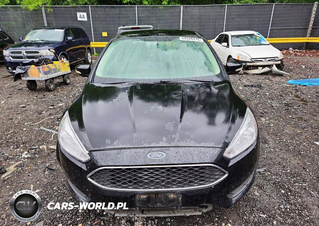 2016 Ford Focus VIN:1FADP3F20GL402865 - 5