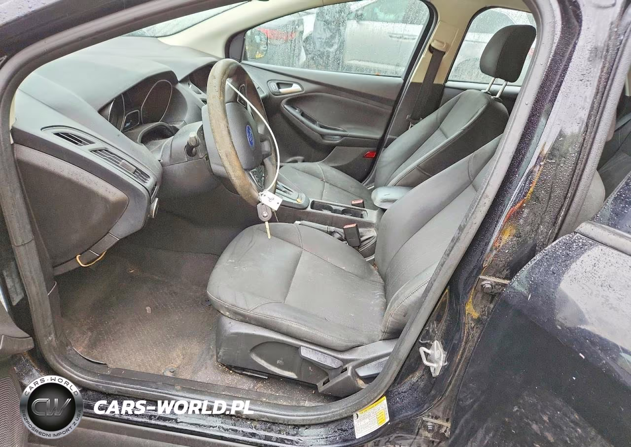 2016 Ford Focus VIN:1FADP3F20GL402865 - 7