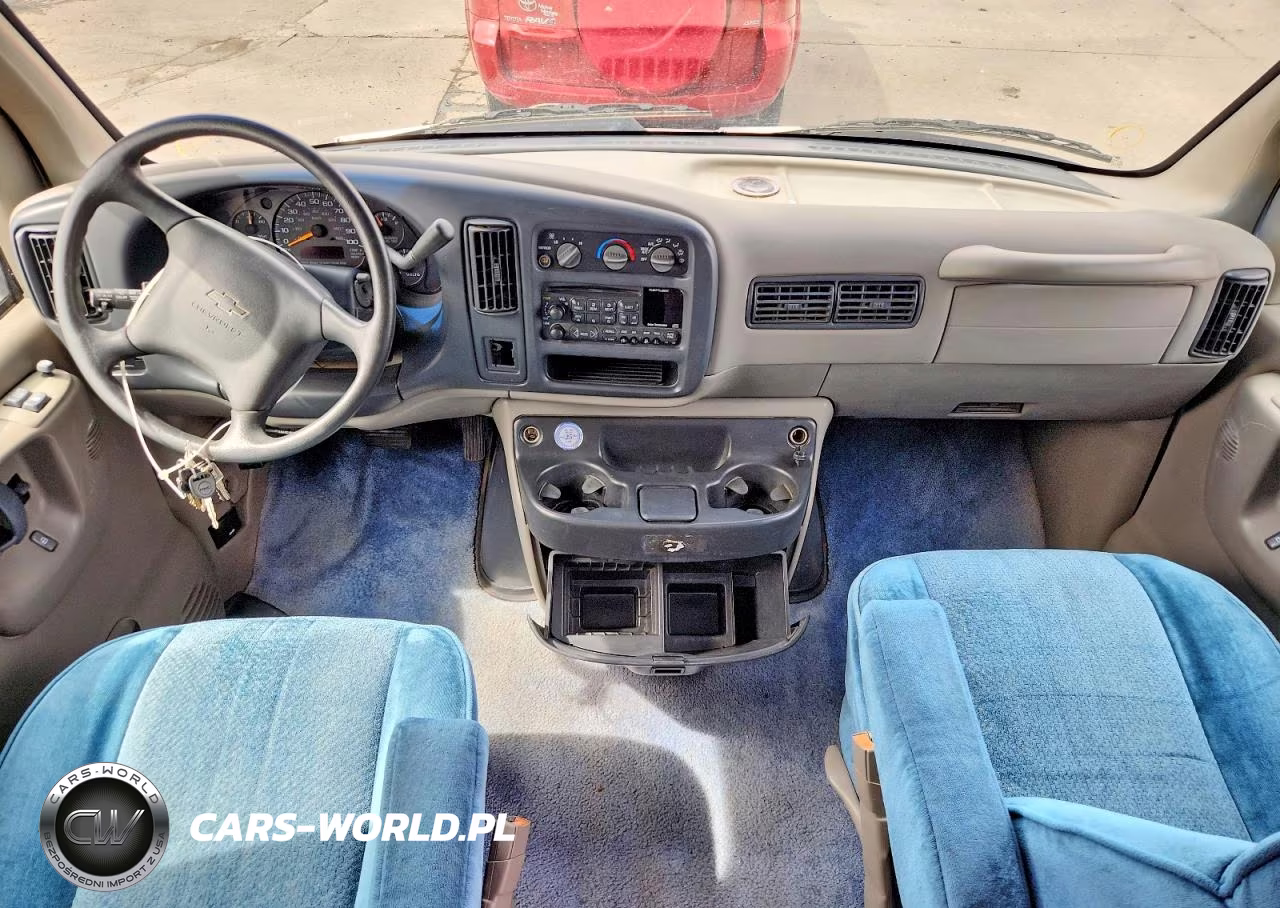 2000 Chevrolet Express G3500 VIN:1GBHG31R2Y1119112 - 8
