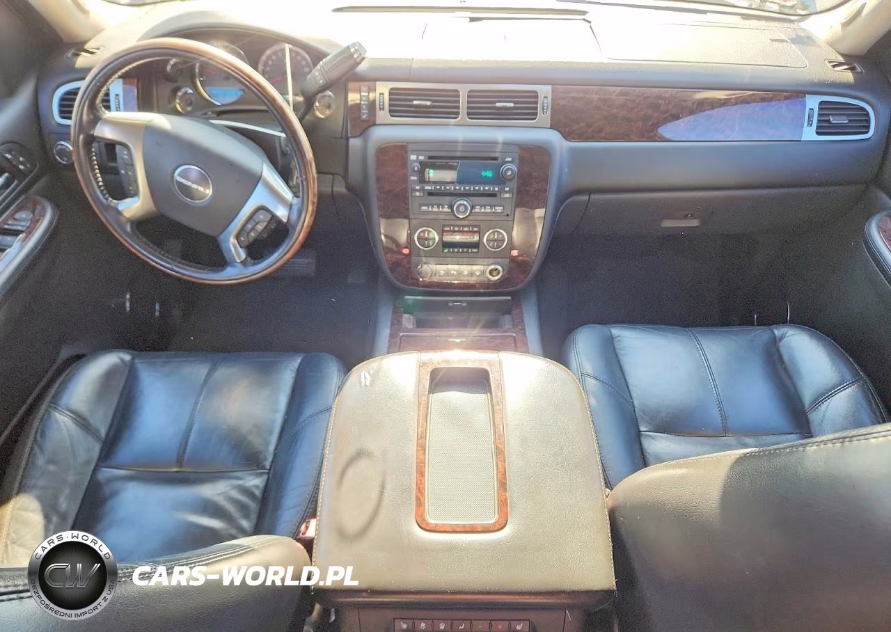2007 GMC Yukon Denali VIN:1GKFK63867J151443 - 8