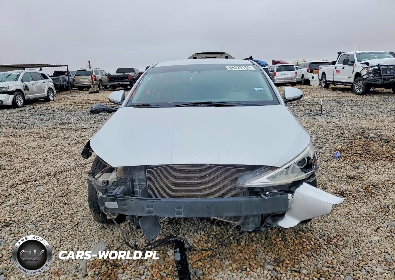 2019 Hyundai Elantra Sel VIN:5NPD84LFXKH422171 - 5