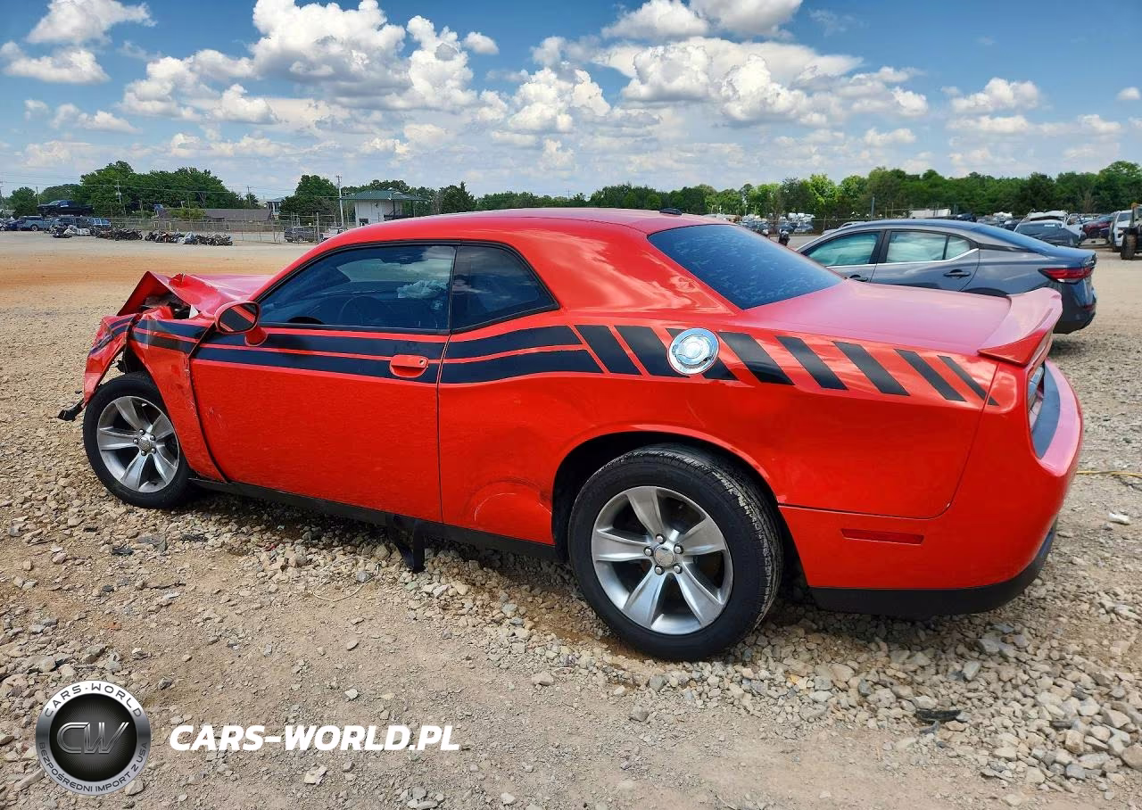 2018 Dodge Challenger Sxt VIN:2C3CDZAG5JH246643 - 2