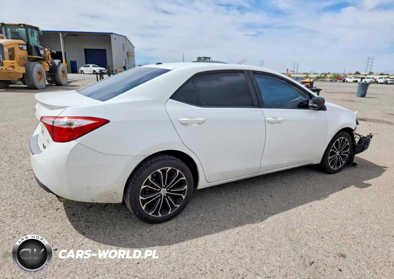 2014 Toyota Corolla S Plus VIN:5YFBURHE0EP114420 - 3