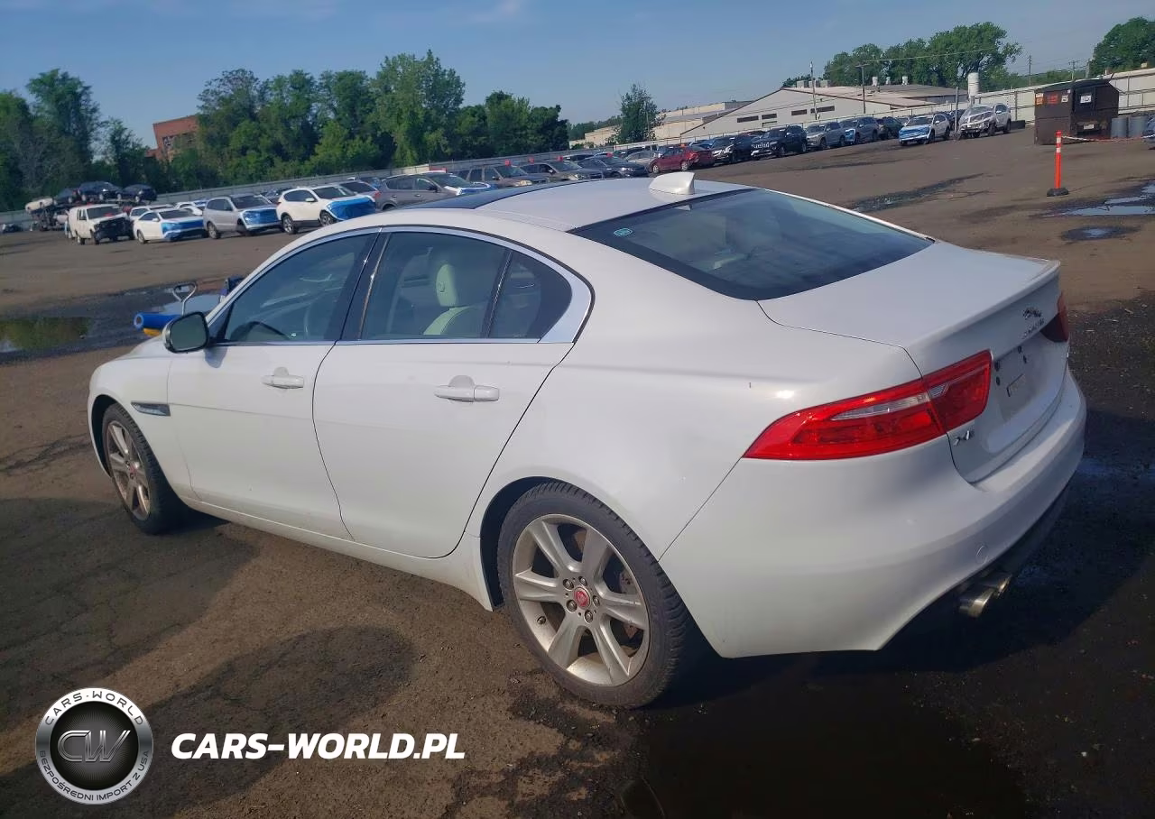 2017 Jaguar Xe Prestige VIN:SAJAK4BN9HA971696 - 2