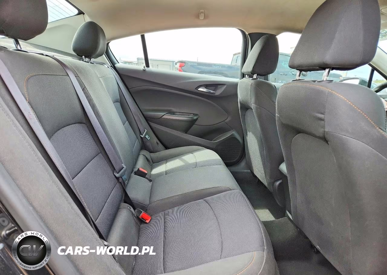 2017 Chevrolet Cruze Ls VIN:1G1BC5SM5H7255655 - 10