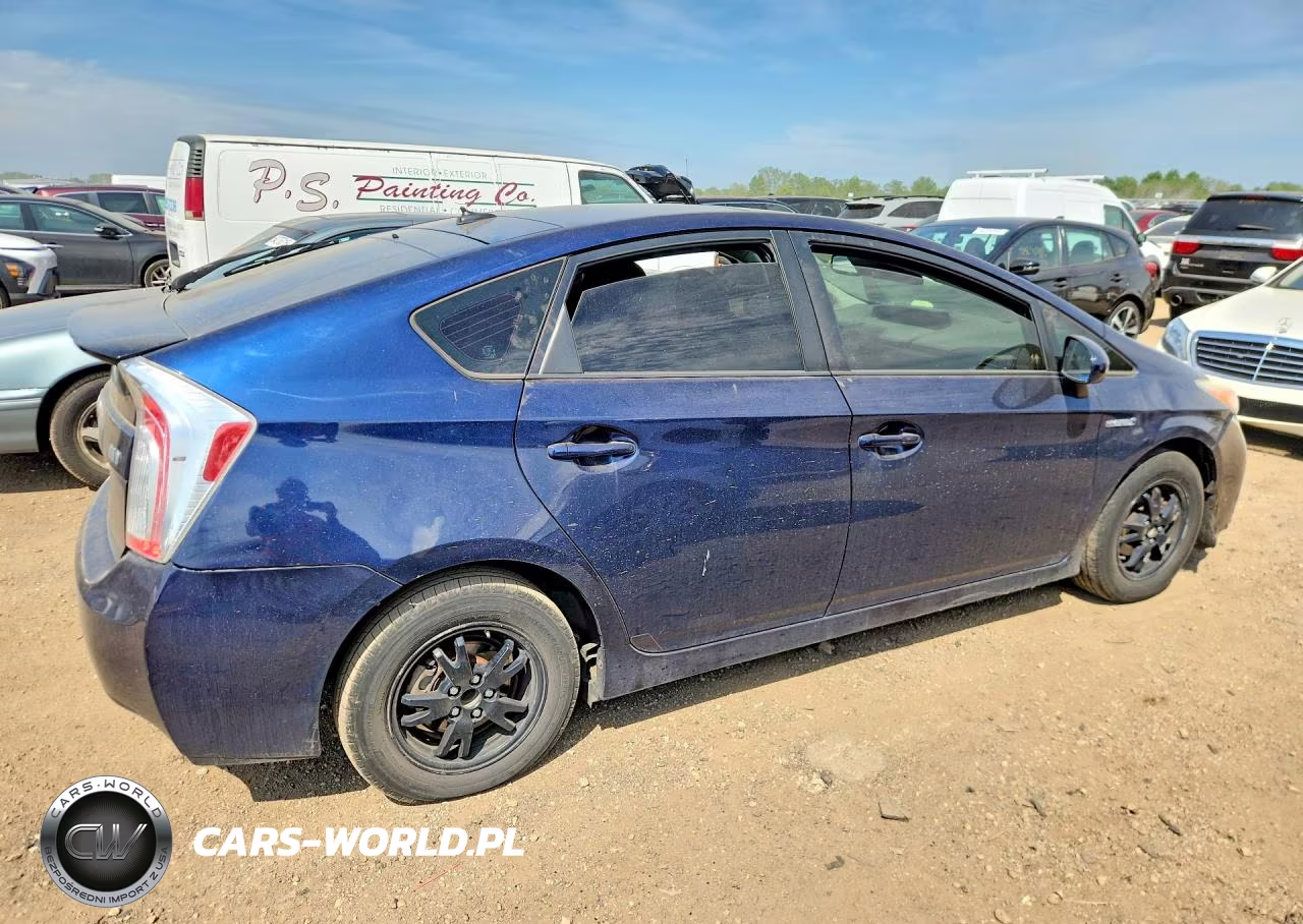 2012 Toyota Prius Four VIN:JTDKN3DU0C1532789 - 3