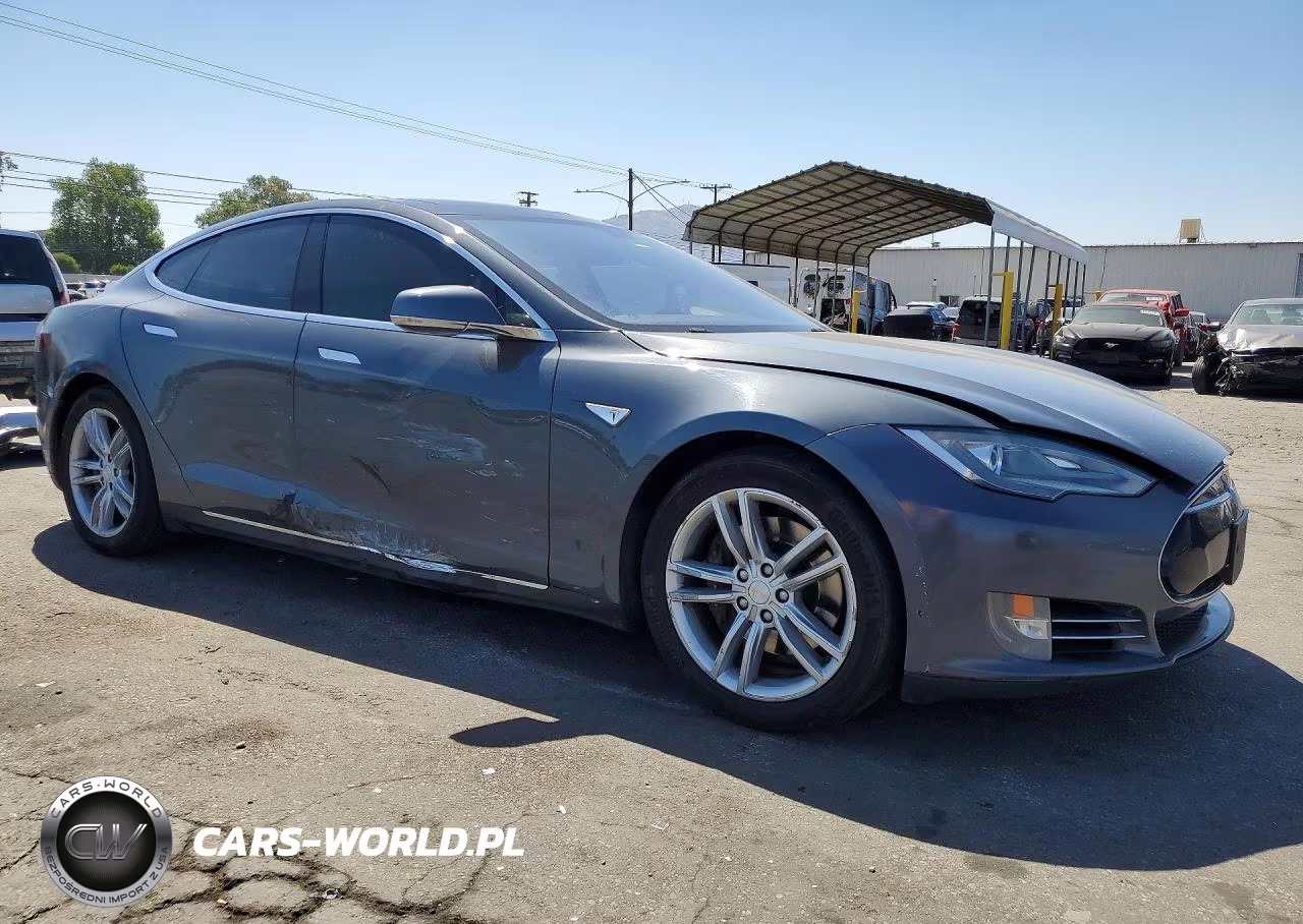 2012 Tesla Model S VIN:5YJSA1DNXCFP02608 - 4