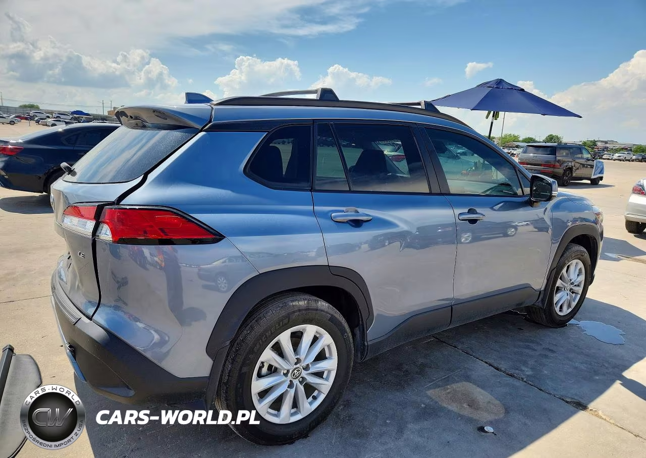2024 Toyota Corolla Cross Le VIN:7MUBAAAG6RV084252 - 3