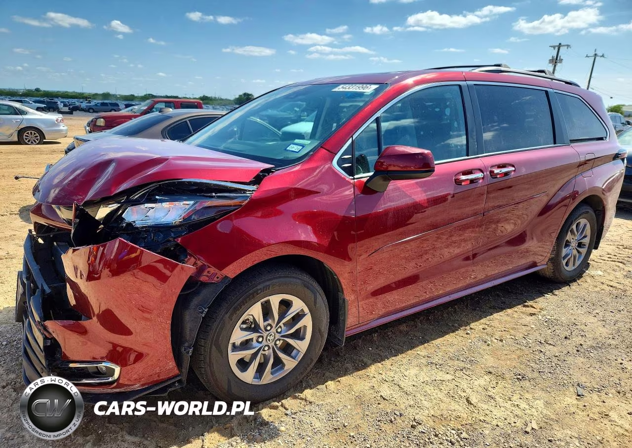 2023 Toyota Sienna Xle – zdjęcie 1 z 13