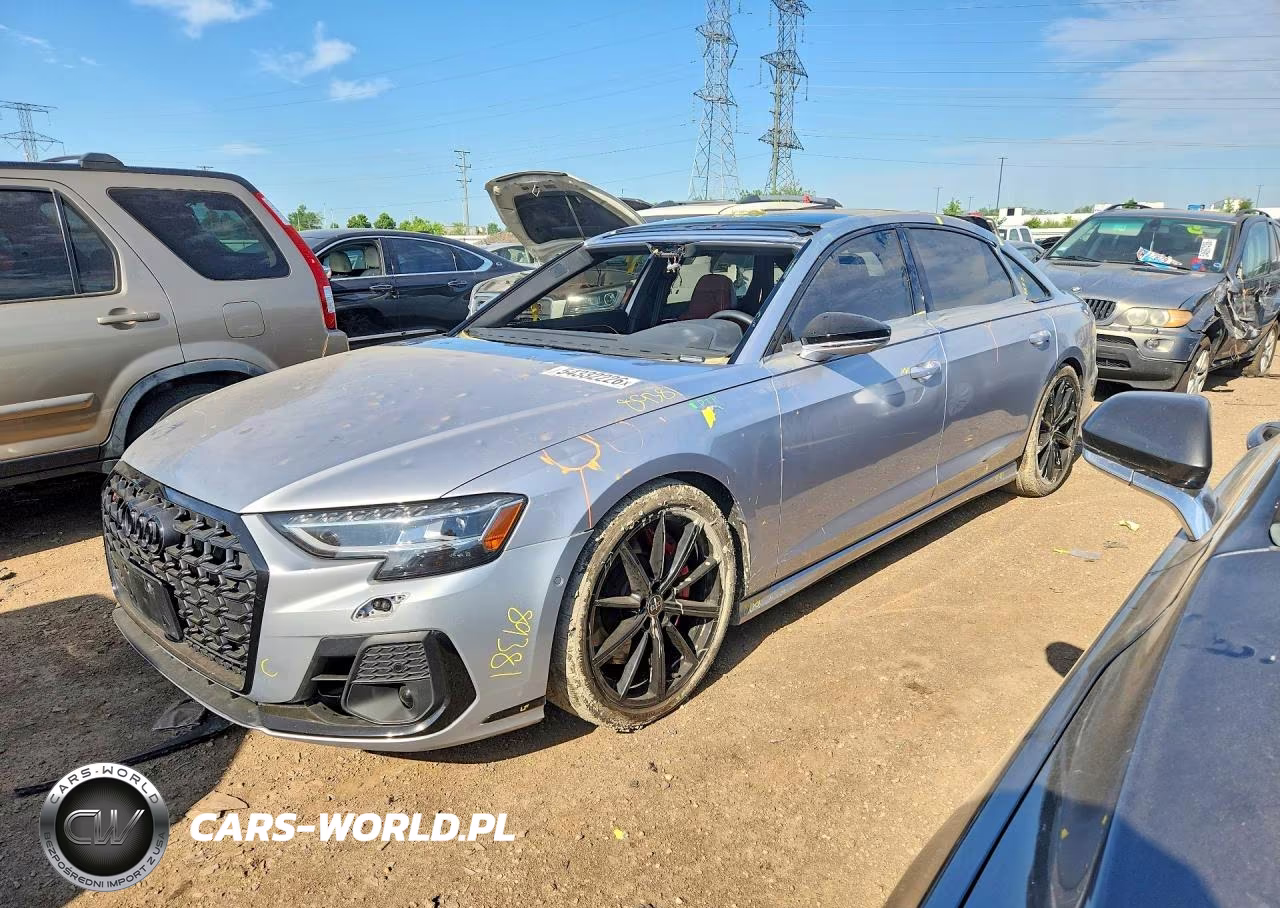 2024 Audi S8 – zdjęcie 1 z 12