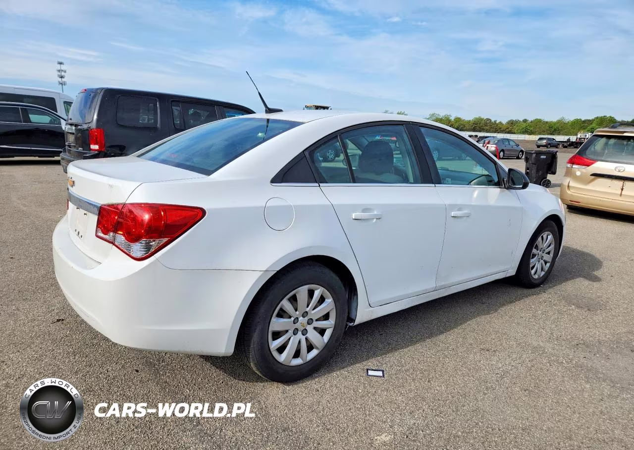 2011 Chevrolet Cruze Ls VIN:1G1PC5SH7B7151460 - 3