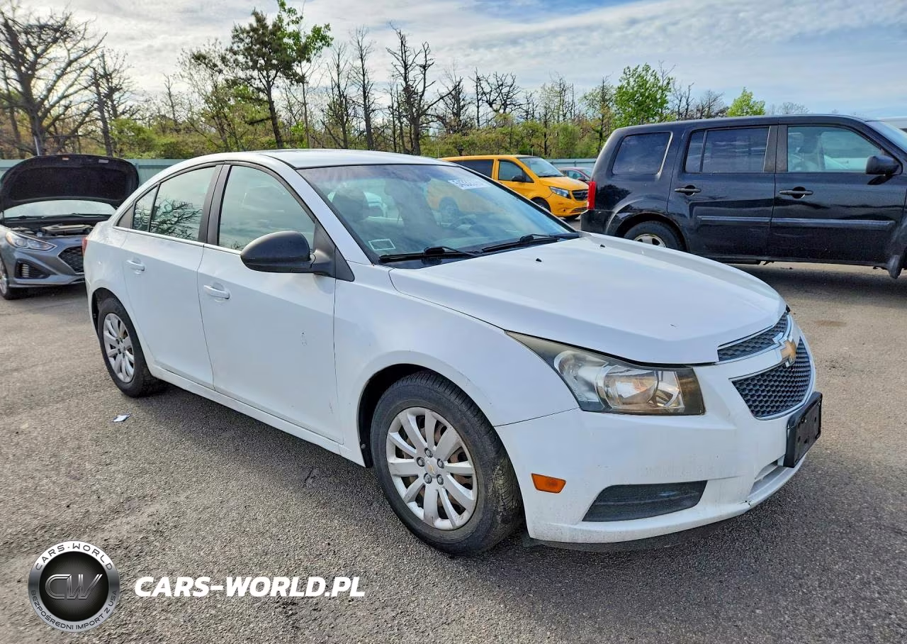 2011 Chevrolet Cruze Ls VIN:1G1PC5SH7B7151460 - 4