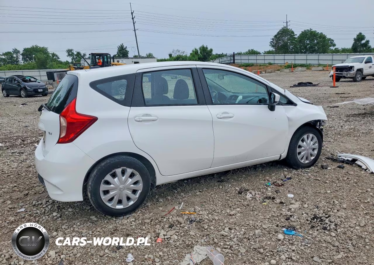2018 Nissan Versa Note Sv VIN:3N1CE2CP9JL352147 - 3