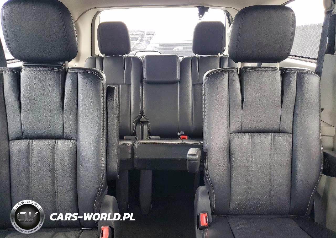 2012 Chrysler Town & Country Touring VIN:2C4RC1BG3CR281896 - 10
