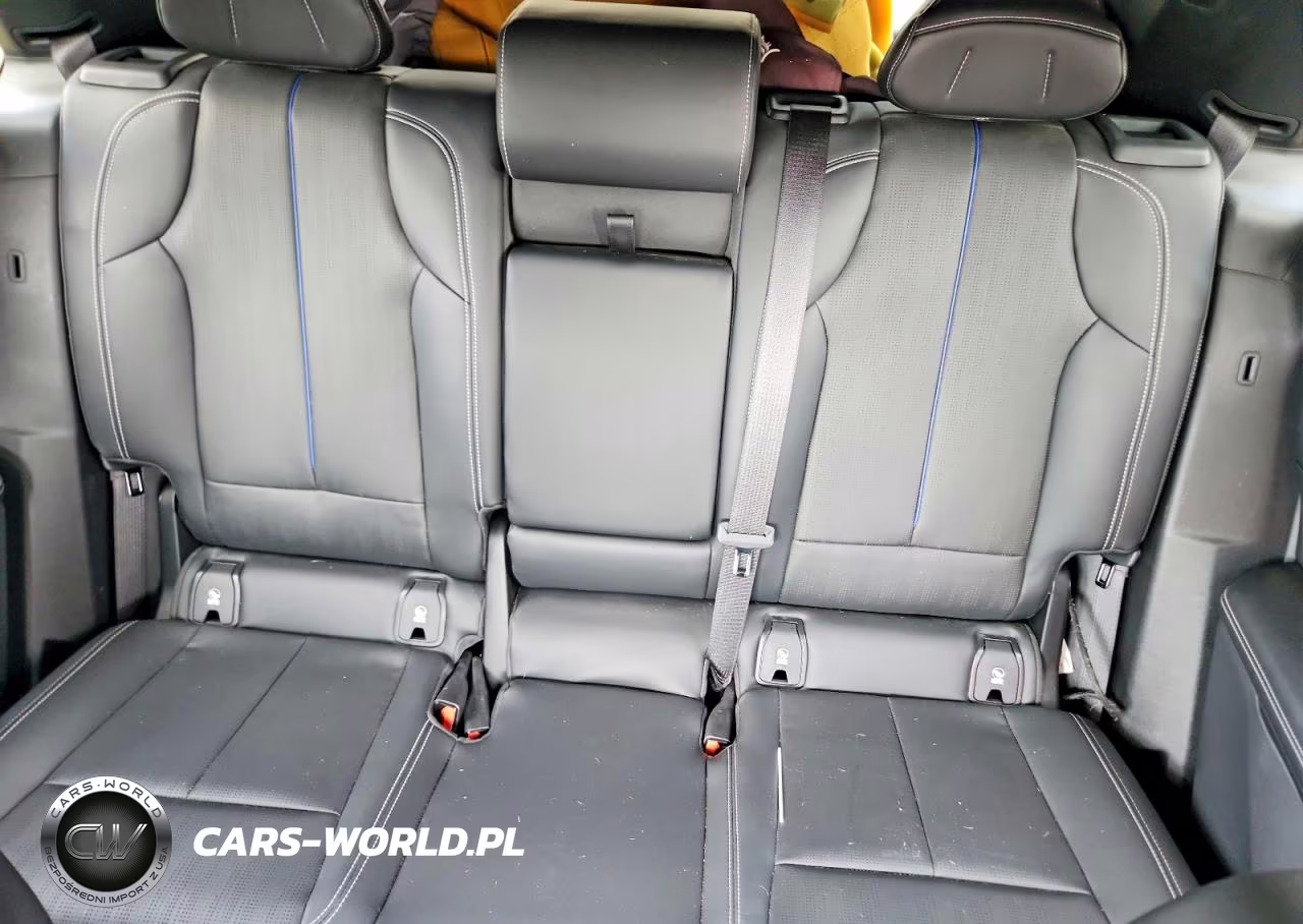 2024 Cadillac Lyriq Sport VIN:1GYKPTRK1RZ110049 - 10