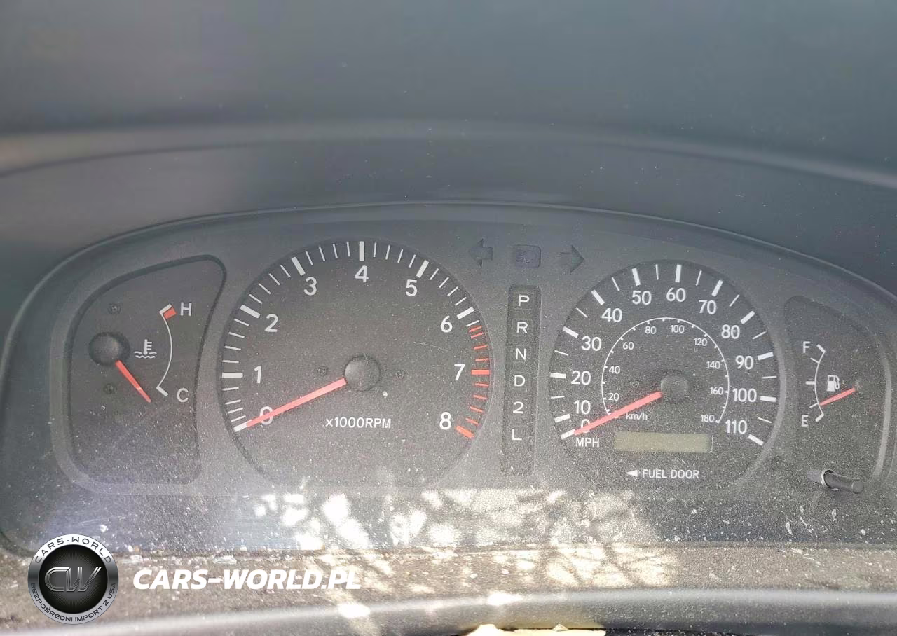 1998 Toyota Sienna Le VIN:4T3ZF13C5WU067571 - 9