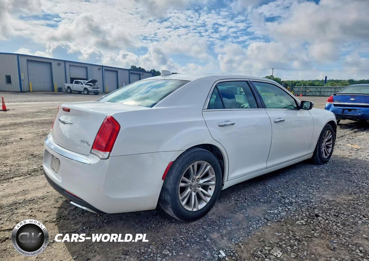 2016 Chrysler 300C VIN:2C3CCAEGXGH161238 - 3