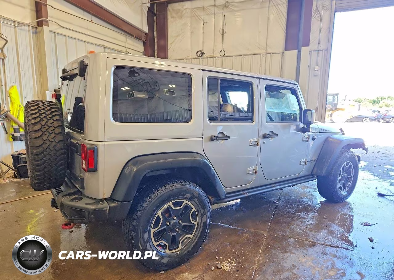 2015 Jeep Wrangler Unlimited Rubicon VIN:1C4BJWFG9FL766412 - 3