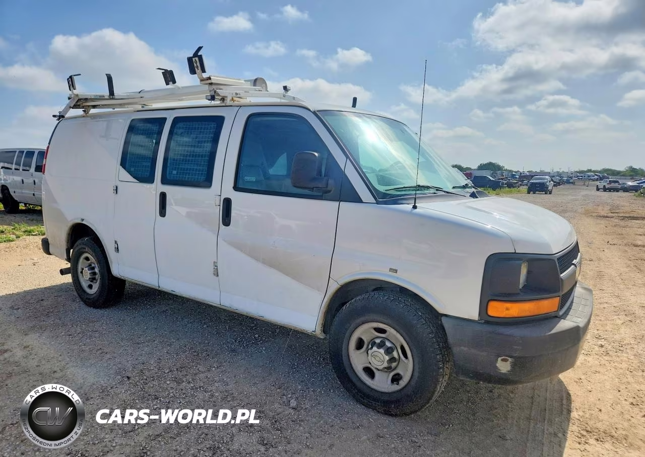2013 Chevrolet Express G2500 VIN:1GCWGFCA1D1903318 - 4