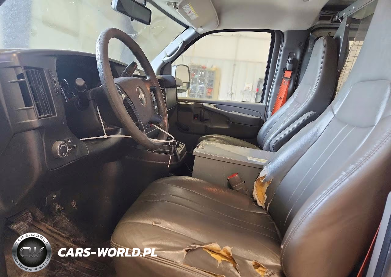 2013 Chevrolet Express G2500 VIN:1GCWGFCA1D1903318 - 7
