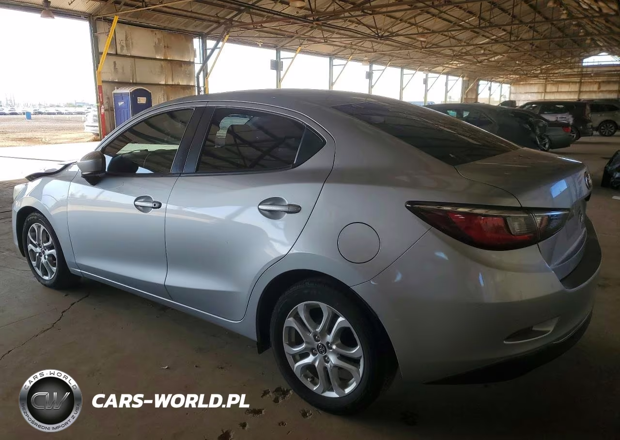2018 Toyota Yaris Ia Base VIN:3MYDLBYV3JY309779 - 2