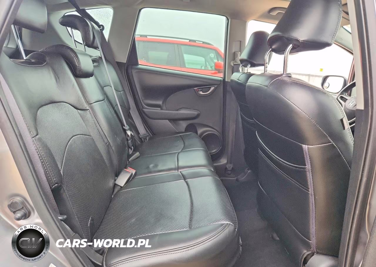 2010 Honda Fit Sport VIN:JHMGE8H41AS001023 - 10