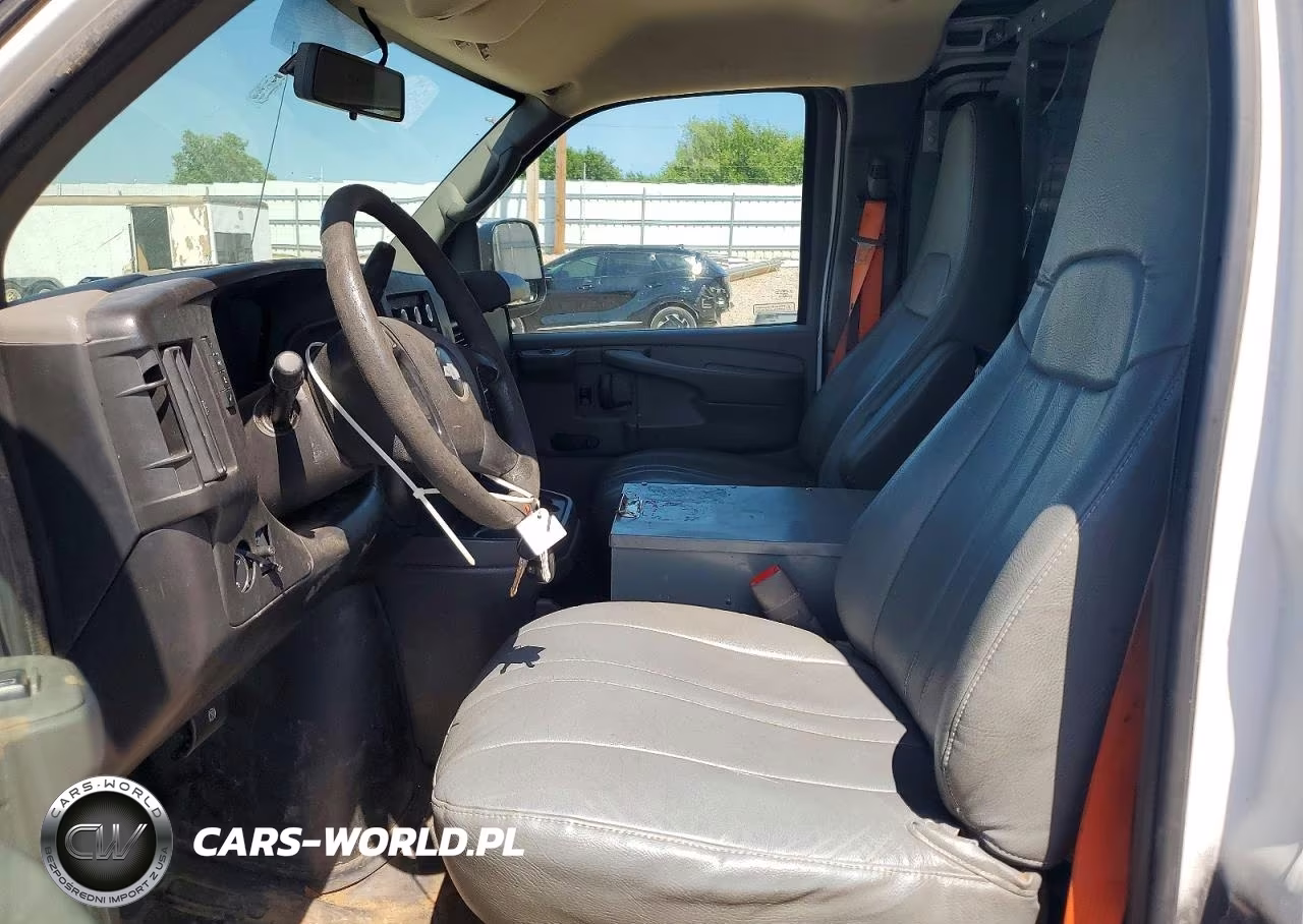 2013 Chevrolet Express G2500 VIN:1GCWGFCA6D1903329 - 7